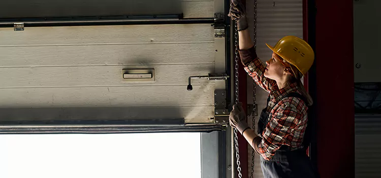 Addressing Common Garage Door Stoppage Issues in Palo Alto, CA